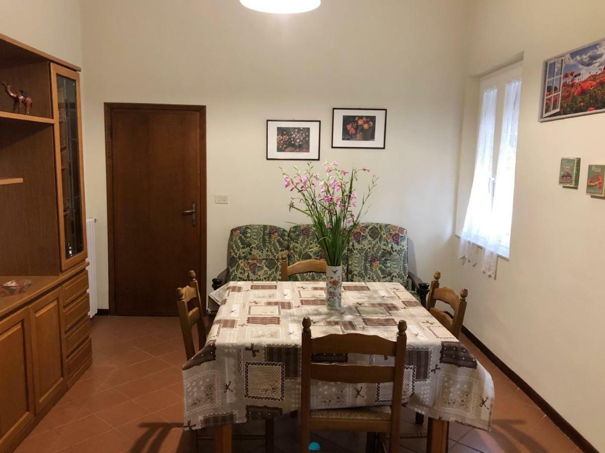 Casa Vacanza Ilia Pescia Exterior photo